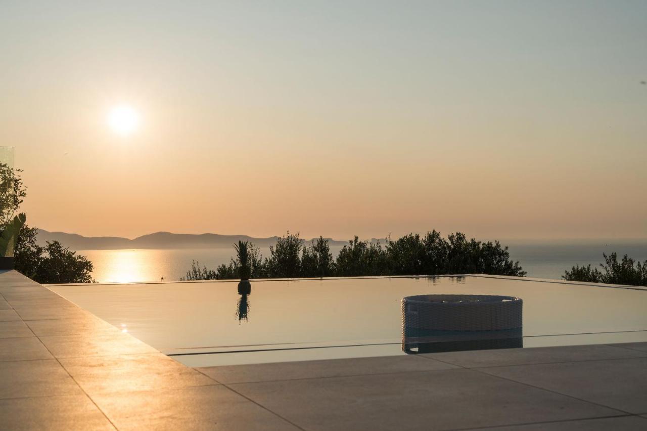 Ravdhoúkha Villa Ekphrasis With Sea View And Jacuzzi מראה חיצוני תמונה